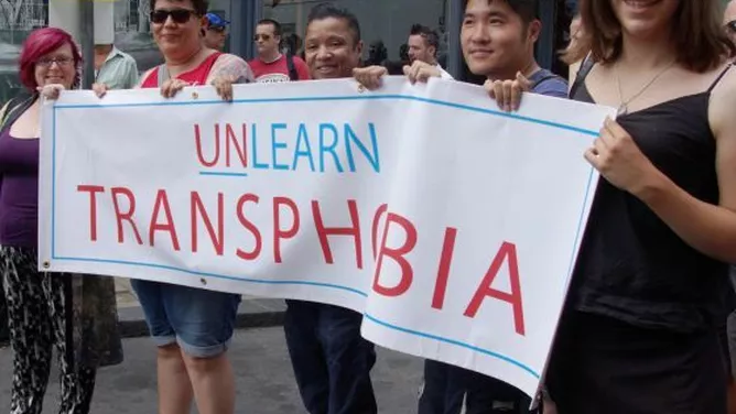 Unlearn Transphobia: Schon durch kurze, persönliche Gespräche ist das möglich.
