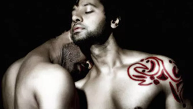 Tabubruch: Der Film "Dunno Y" zeigt den ersten schwulen Kuss im Bollywoodkino. Er läuft u.a. im Indien-Schwerpunkt des Festivals.