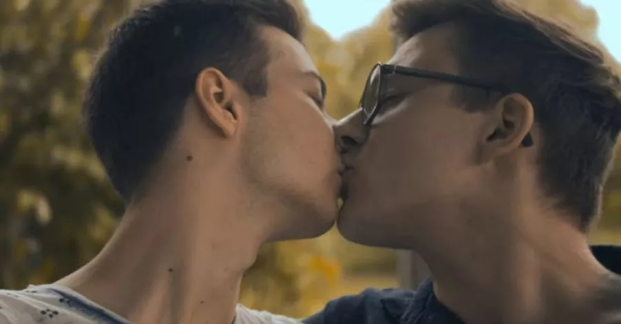 Xirow: Musikvideo gegen Homophobie