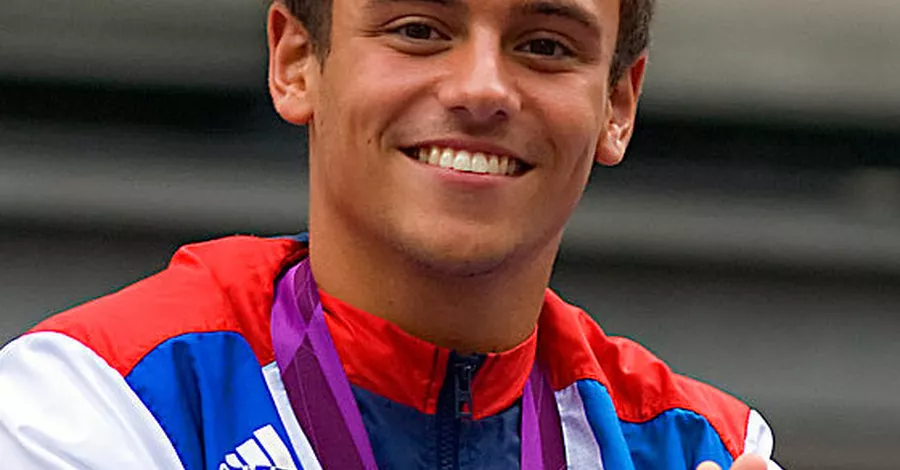 Tom Daley outet sich