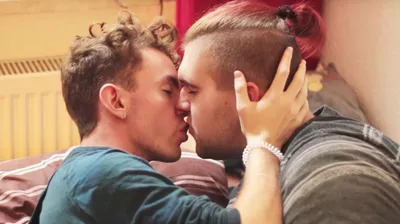 Kurzfilm über eine schwule Liebe, die auf Hindernisse trifft