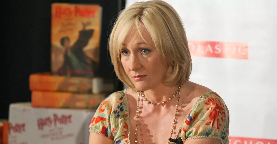 J.K. Rowling bekommt Shitstorm für Dumbledores schwule Beziehung