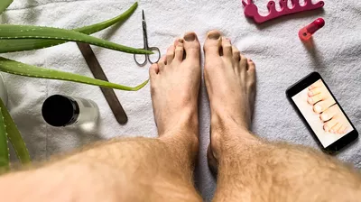 So geht Fußpflege für den Mann